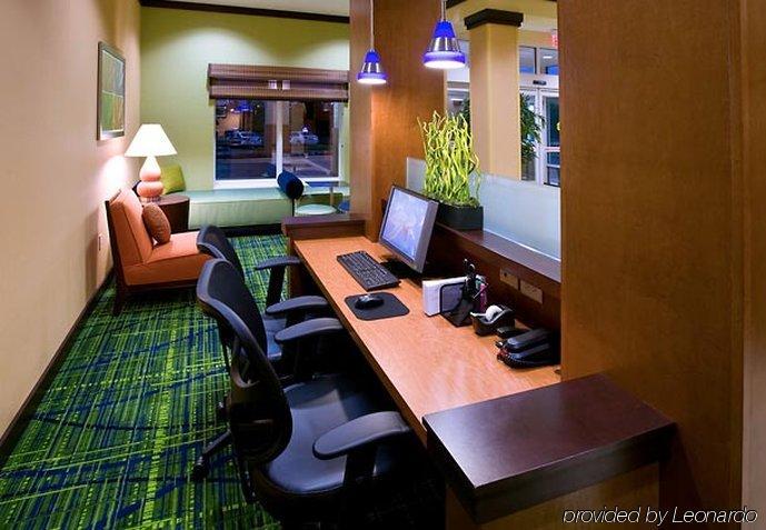 路易斯维尔东部万枫套房酒店 路易斯威尔 外观 照片